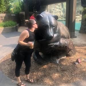 Meet your Posher, Emma